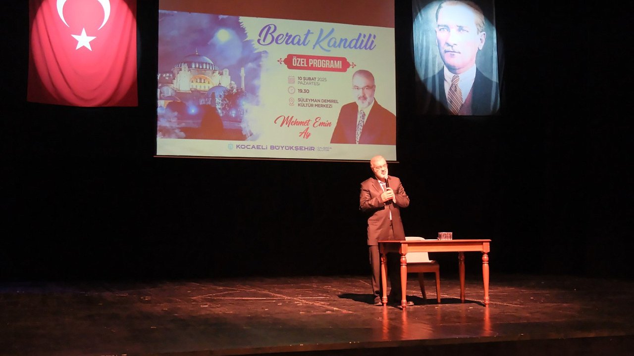 Berat Kandili’ne anlamlı program