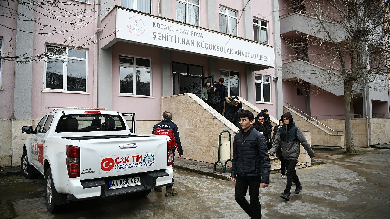 ÇAK-TİM’den okullarda afet farkındalık eğitimi