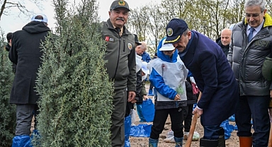 21 Mart Dünya Ormancılık Günü ve Orman Haftası Fidan Dikim Etkinliği Vali İlhami Aktaş’ın Katılımıyla Gerçekleştirildi