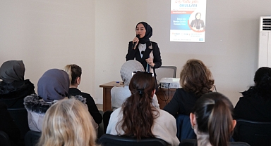 Mutlu Şehir Okulları’nda ebeveyn tutumları konuşuldu