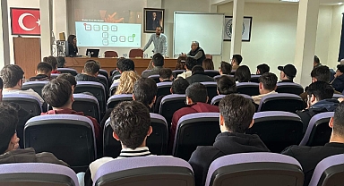 KOÜ Hereke Asım Kocabıyık Meslek Yüksekokulu’nda Kariyer Etkinliği