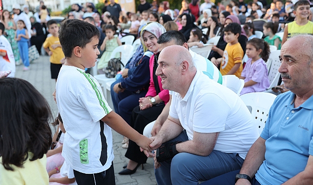 Her mahallede şenlik her çocukta mutluluk