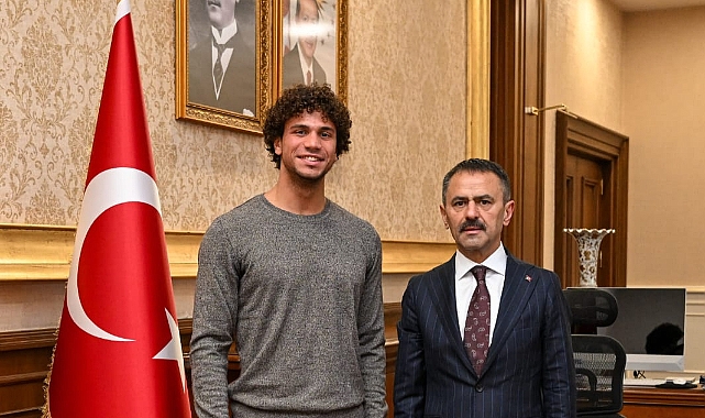 AK Parti MKYK Üyesi Umut Arman Sonay, Vali İlhami Aktaşı Ziyaret Etti