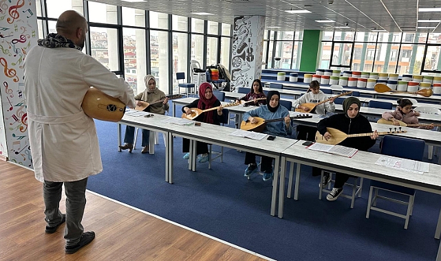 Çayırovalılar, bağlama kurslarından çok memnun  