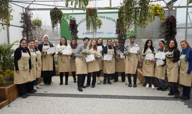 Bahçem Çayırova'da teraryum atölyesi gerçekleştirildi