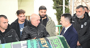 Vali Aktaş, Kocaelispor Taraftarı Harda Kaçmaz’ın Cenaze Namazına Katıldı
