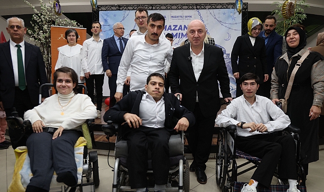 BAŞKAN MUZAFFER BIYIK, MAHALLE MAHALLE RAMAZAN COŞKUSUNA ORTAK OLUYOR