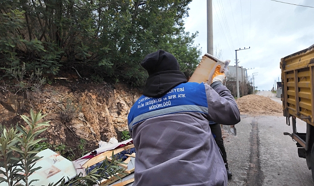 Çayırova Belediyesi’nden kaba atık uyarısı