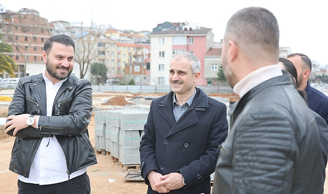 Çiftçi, kent meydanındaki çalışmaları inceledi  