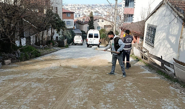 GEBZE BELEDİYESİ’NİN PARKE VE BORDÜR ÇALIŞMALARI DEVAM EDİYOR  
