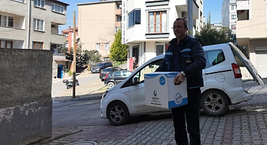 Gıda kolileri, ihtiyaç sahibi ailelere ulaştırılıyor  