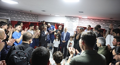 Çayırova Belediyesi basketbolda tarih yazdı; 5 yılda 5 kupa!