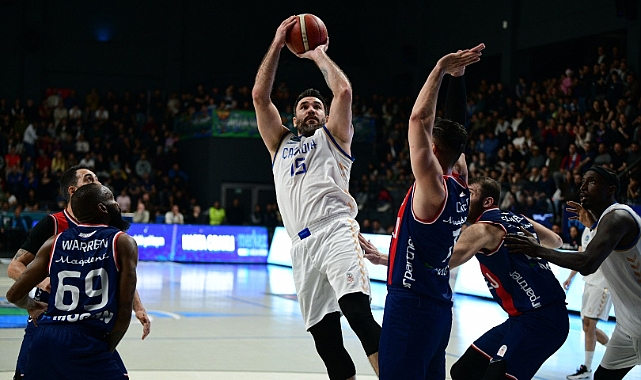 Çayırova Belediyesi, şampiyonluk yolunda bir engeli daha aştı