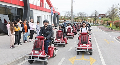 Çiftçi, Çayırovalı miniklerle, Trafik Eğitim Parkı’nda buluştu  