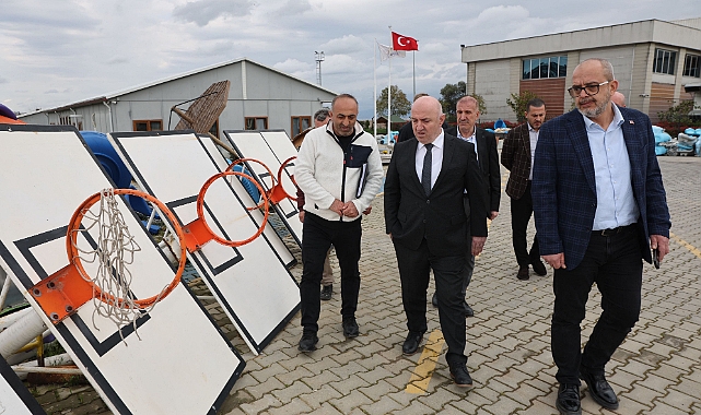 DARICA BELEDİYESİ KENT MOBİLYALARINI KENDİ BÜNYESİNDE ÜRETİYOR