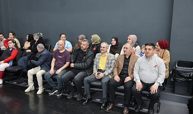 Özel çocuklar, Çayırova’nın dev adamlarıyla bir arada