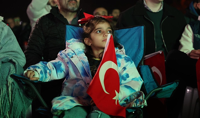 Tarihi Zafer Gebze Kent Meydanı’nda Coşkuyla Kutlandı