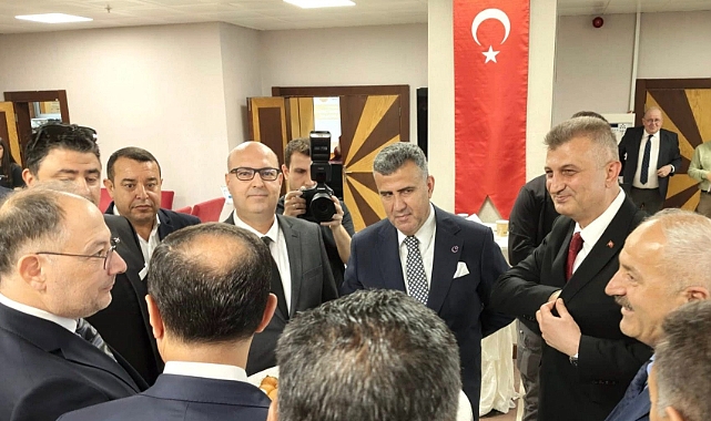 BAŞKAN SEZER, HATAY DEPREMİNDEKİ TECRÜBELERİNİ HATAY’DA ANLATTI