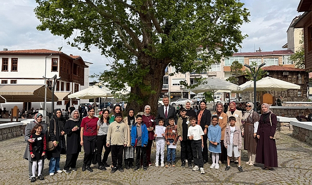 GÖLCÜK’TE ANNELER GÜNÜ’NDE “FELSEFE ATÖLYESİ” BULUŞMASI