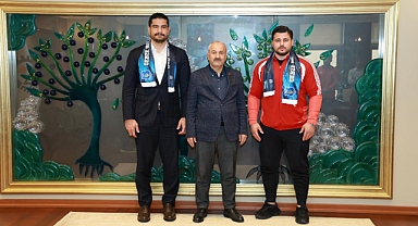 Güreş Camiasından Başkan Büyükgöz’e Ziyare