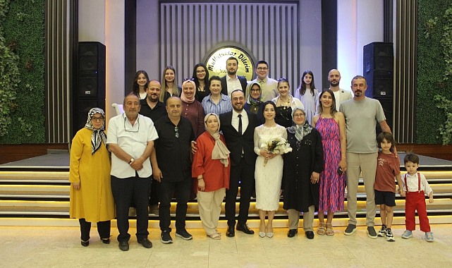 KÖRFEZ’DE MUTLU GÜN: METİN BOSTAN OĞLUNUN NİKAHINI KIYDI