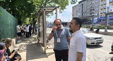 Vali İlhami Aktaş, Kocaeli-İzmit ÖSYM Sınav Koordinatörlüğünü ve YKS Heyecanı Yaşayan Velileri Ziyaret Etti