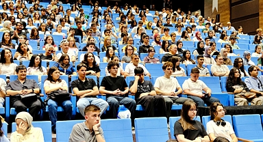 Lise Öğrencileri GTÜ’de Bilimle Tanıştı